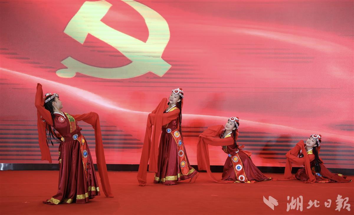 9年就当了掌权人的慈禧太后,到底有多少男宠?其中几个意想不到